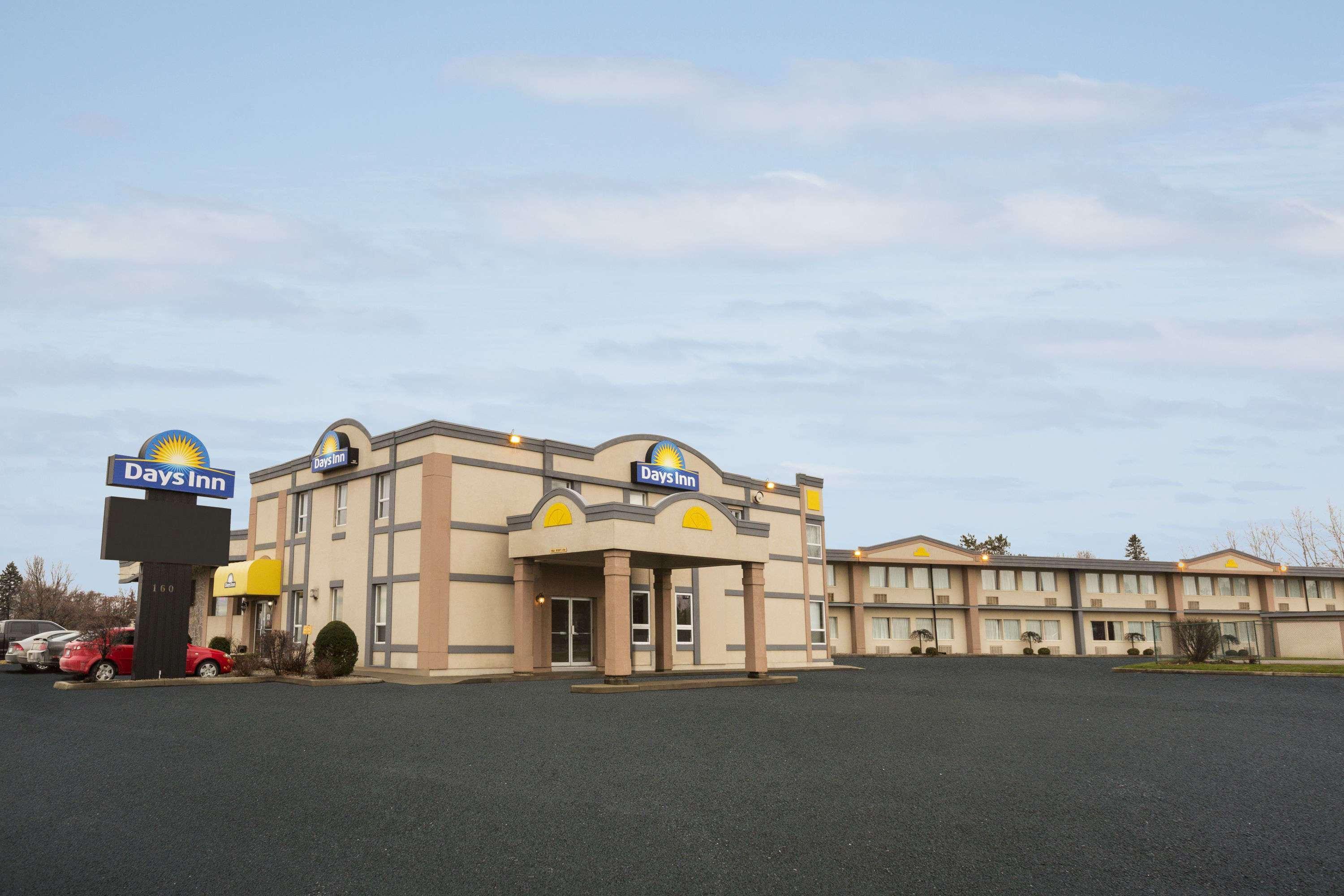 Days Inn By Wyndham Brockville Kültér fotó